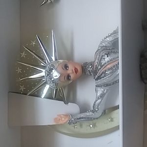 FAO Schwartz autographed Bob Mackie Lady Liberty highly collectable barbie